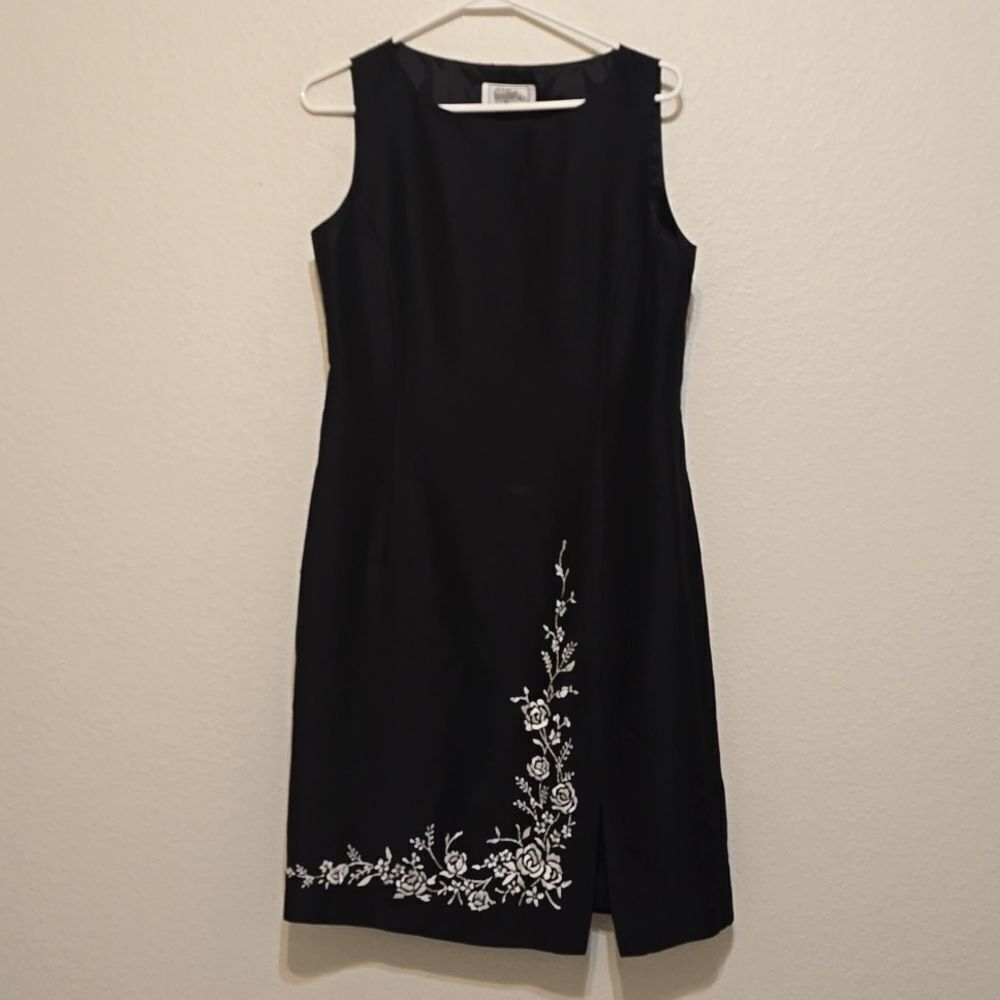 Bob Mackie Studio Black Silk Embroidered Sheath Dress Size 10 Evening Cocktail